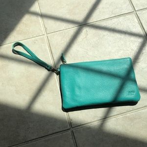 PORTABLE CHARGING WALLET